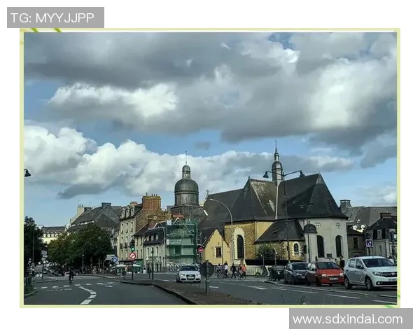 雷根斯堡与纽伦堡的历史对比与文化交融探讨